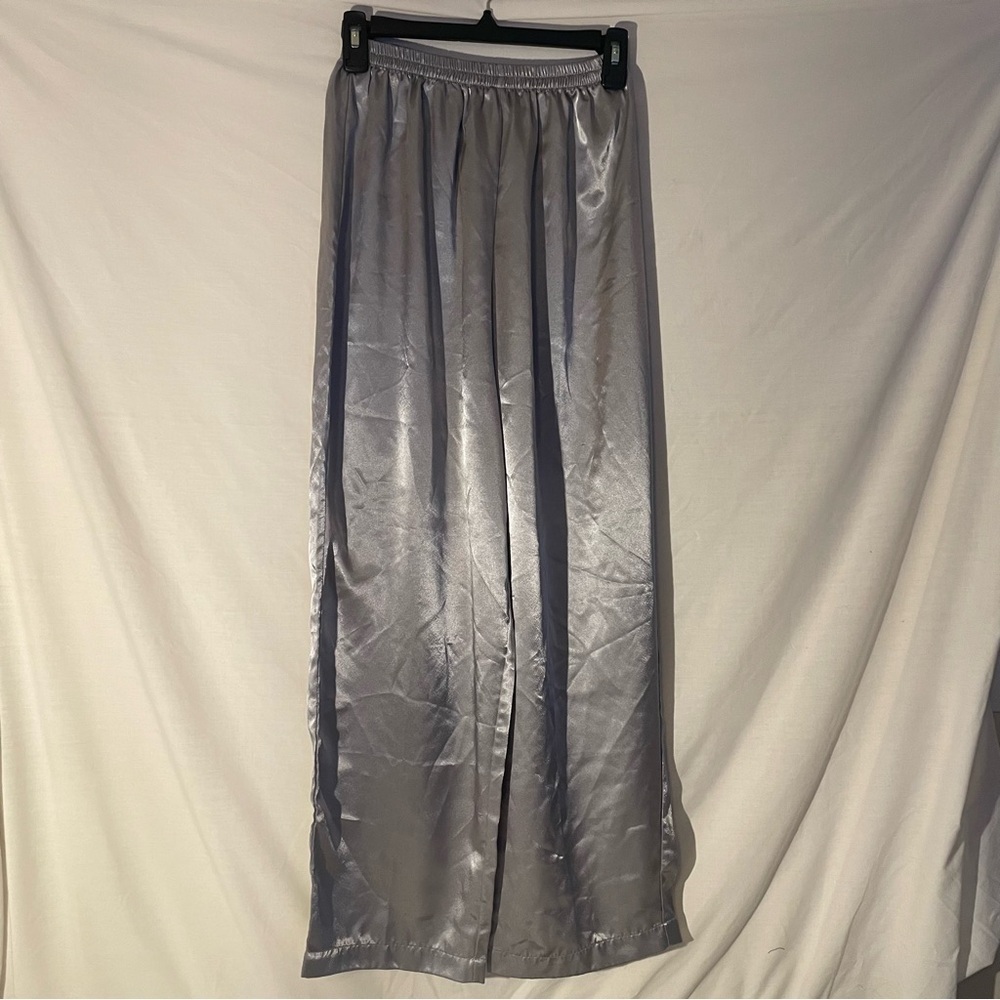Pajama pants silver (polyester)feels like  Satin size small elastic waist